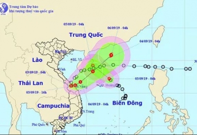 Áp thấp nhiệt đới liên tục đổi hướng, Bắc Trung Bộ có mưa rất to