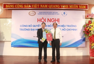 Trường ĐH Ngân hàng TP HCM có tân hiệu trưởng