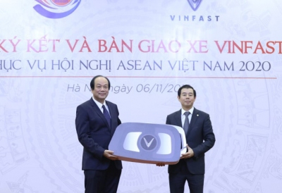 Lần đầu tiên tổ chức hội nghị lớn, Việt Nam chỉ sử dụng xe VinFast