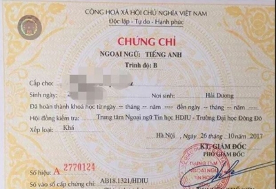 Bộ GD-ĐT chính thức bỏ quy định về chứng chỉ ngoại ngữ