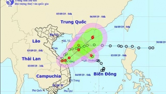 Áp thấp nhiệt đới liên tục đổi hướng, Bắc Trung Bộ có mưa rất to
